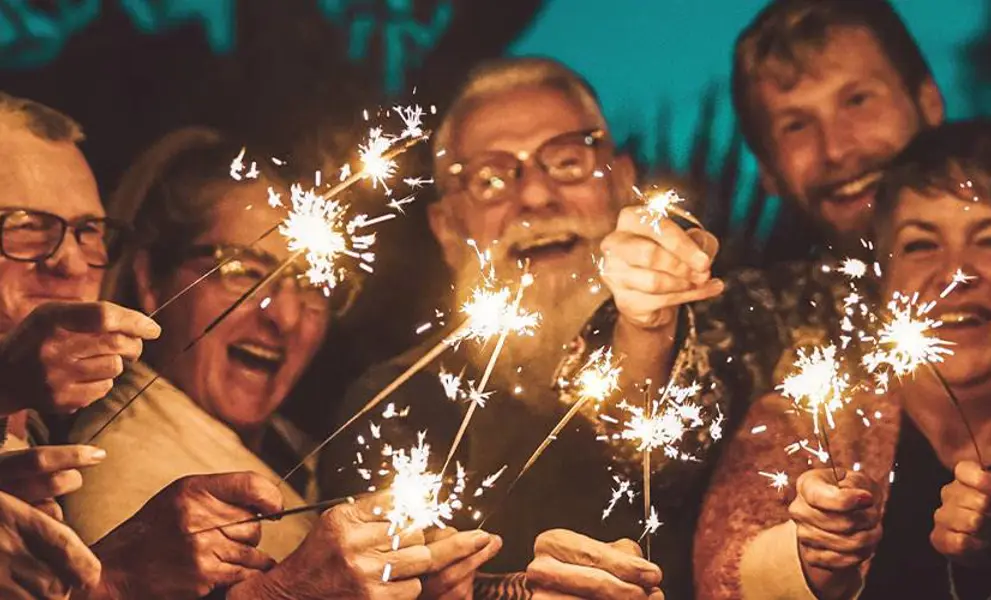 Singles group festive holiday