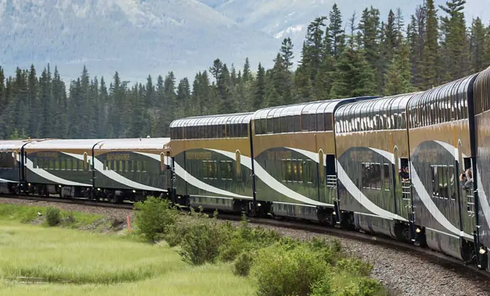 rocky mountaineer holiday