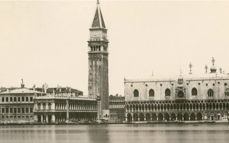 italy-carousel-container-Mobile-03.jpg